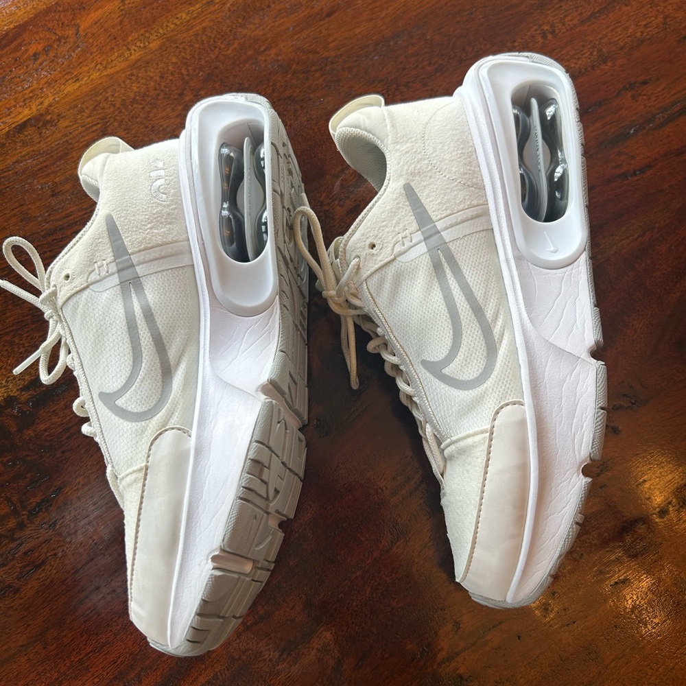 Womens Nike Air Max White Sneakers with Gray Accents in Size 10 [LIKE NEW] - Picture 4 of 10